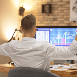 Investing in the market on your computer and winning